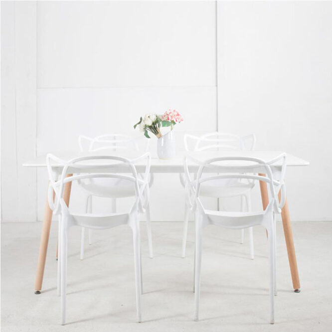 mesa-eames-tapa-blanca-con-sillas-master-blancas