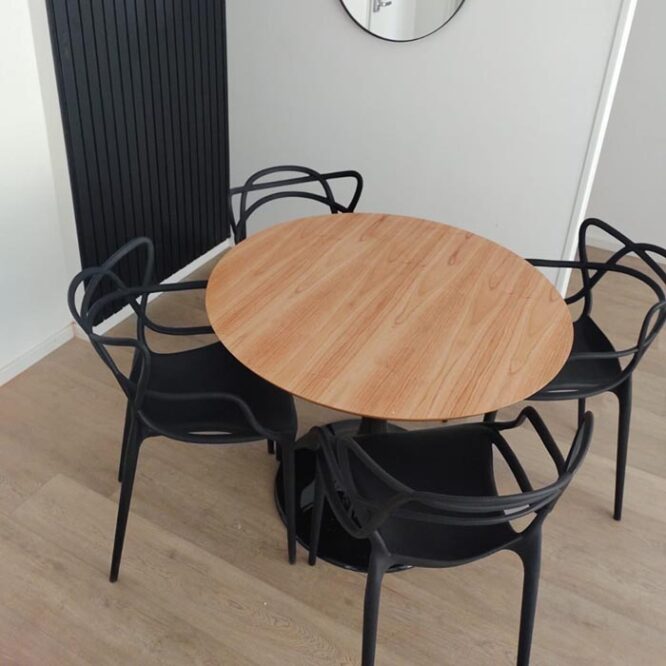 mesa-tulip-redonda-1-mt-base-negra-y-tapa-natural